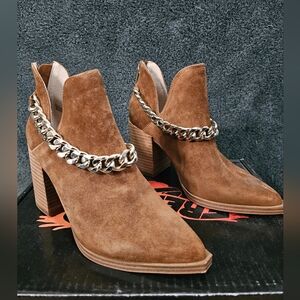 Steve Madden Booties size 5